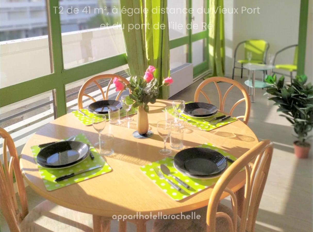6 Appartements Et 4 Adresses A Mi-Chemin Entre Le Vieux Port Et L Ile De Re La Rochelle  Exterior photo